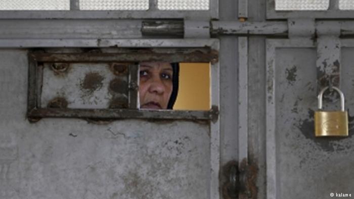 زن زندانی
