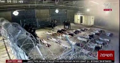 سوال ساده ای که اینجا طرح می شود این است که چرا سرنوشت فلسطینی ها و آزارهای سیستماتیک جسمانی، روانی و جنسی که در زندان های رژیم صهیونیستی متحمل می شوند دغدغه رسانه ها و شبکه های فمینیستی نیست؟ چرا به گزارش هایی که صندوق کودکان ملل متحد سالها قبل و گزارشی که سازمان نجات کودکان تنها سه ماه پیش از هفت اکتبر منتشر کرد هیچ واکنش درخوری داده نشد اما در روز هفت اکتبر، اغلب شبکه های فمینیستی به ناگاه خود را موظف دیدند در برابر شایعه تجاوز به زنان اسرائیلی موضع گیری کنند؟ پاسخ ساده است. زن، مرد، کودک و انسان کوییر فلسطینی به اندازه کافی انسان نیست که جانش، بدنش و سرنوشتش اهمیتی داشته باشد. فمینیست های استعماری بر خلاف آنکه پیوسته در پشت نقاب "نه به جنگ" و حمایت از "زنان و کودکان" پنهان می شوند